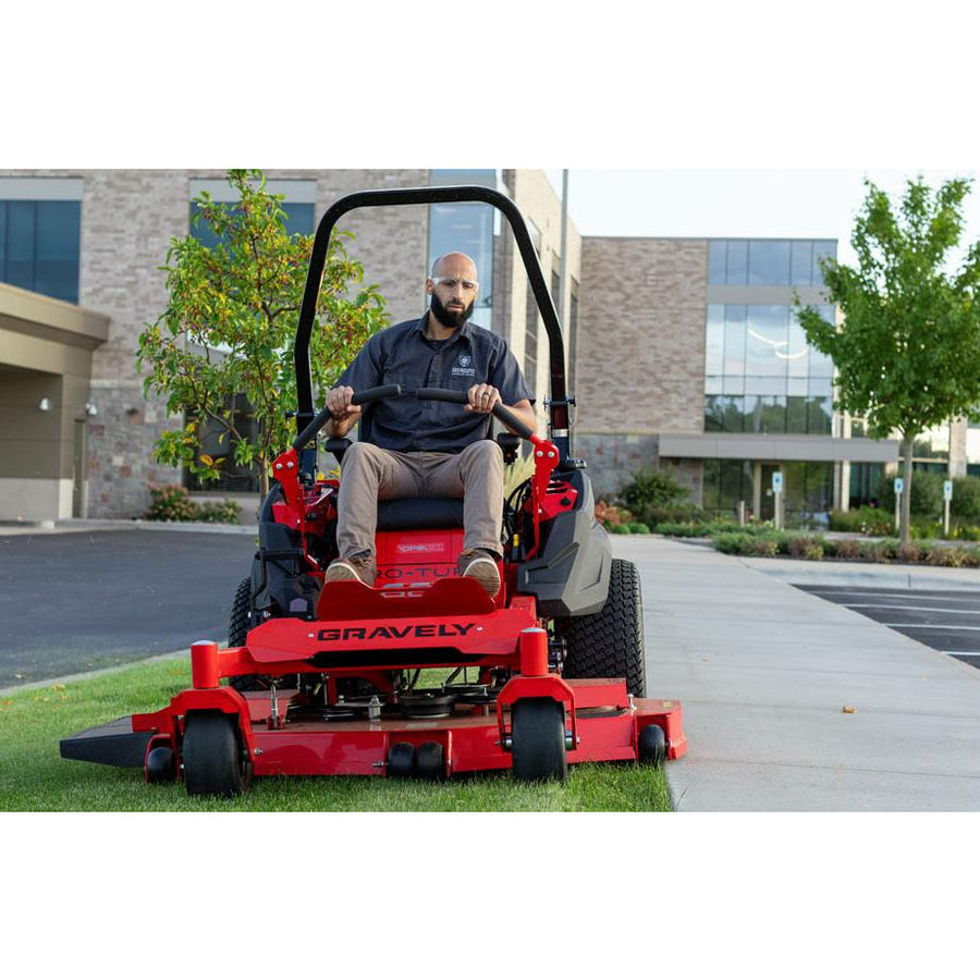 Gravely Pro Turn 600 Commercial Mower